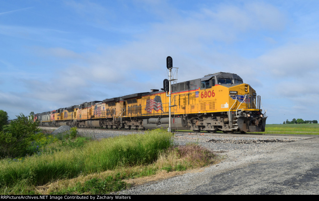 UP 6806 5672 8534 CN 2420 5710